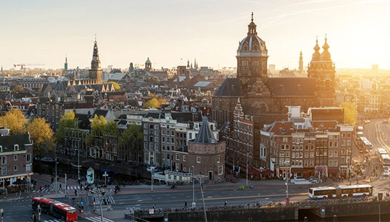 Gemeente Amsterdam twijfelt over aanhouden ING als huisbank