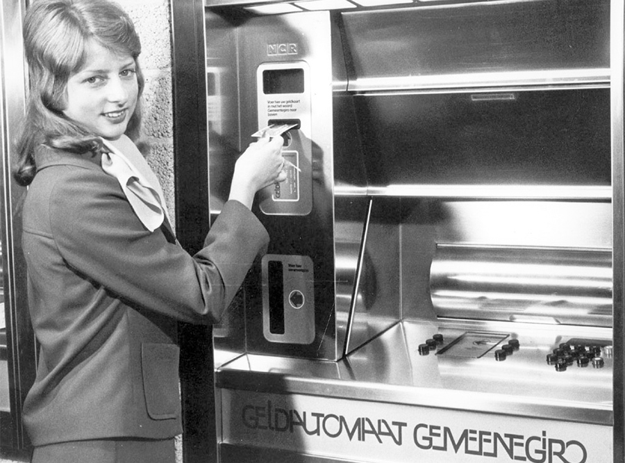 Pin-novatie: ING markeert 40 jaar pinnen met kaart-update