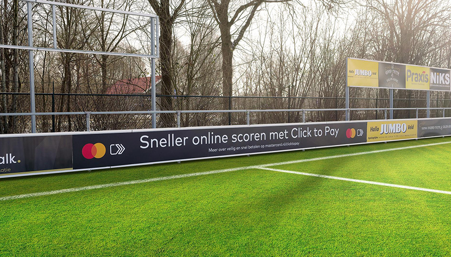 Mastercard pakt online betaalfrustratie aan met sponsoring VV Voorwaarts V 