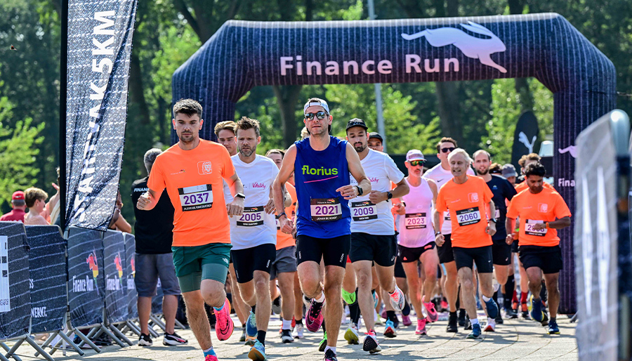 Eurowijs en Finance Run trekken samen de hardloopschoenen aan  voor financiële weerbaarheid jonge kinderen