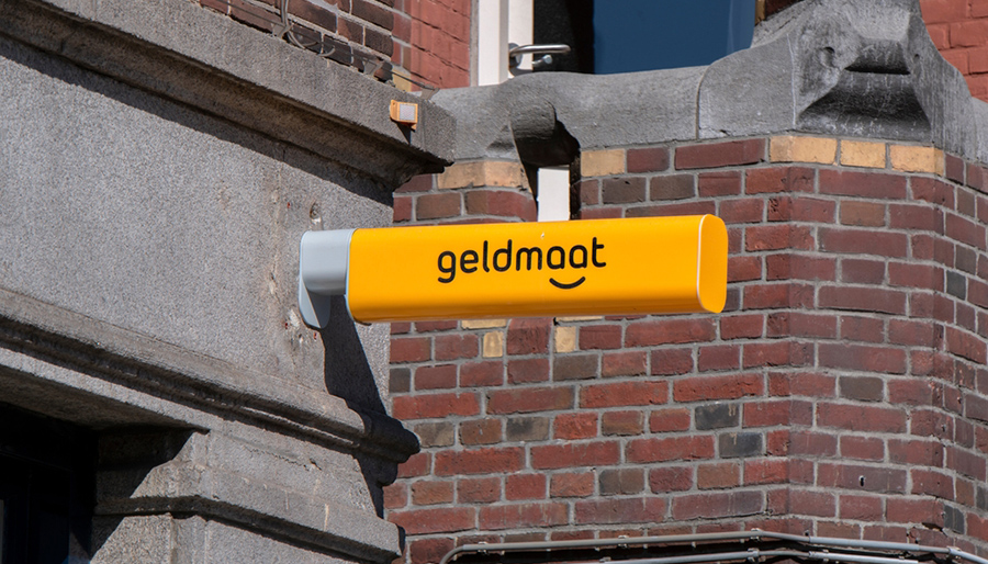 Plofkraken terug van weggeweest; Geldmaat sluit afstortautomaten 