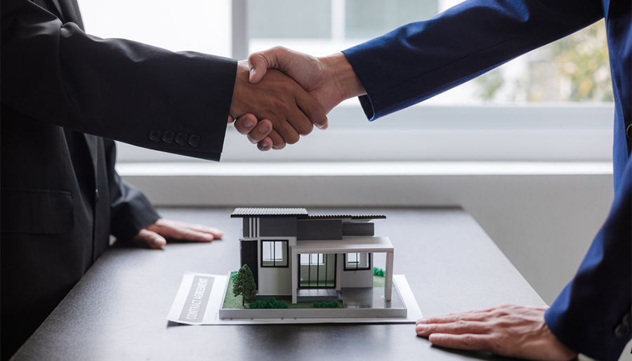 Vastgoedsector slaat alarm: 8.000 woningen in handen van criminelen