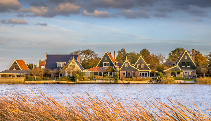 Steeds meer Nederlanders verlaten hun roots, maar terugkeren blijkt lastig 