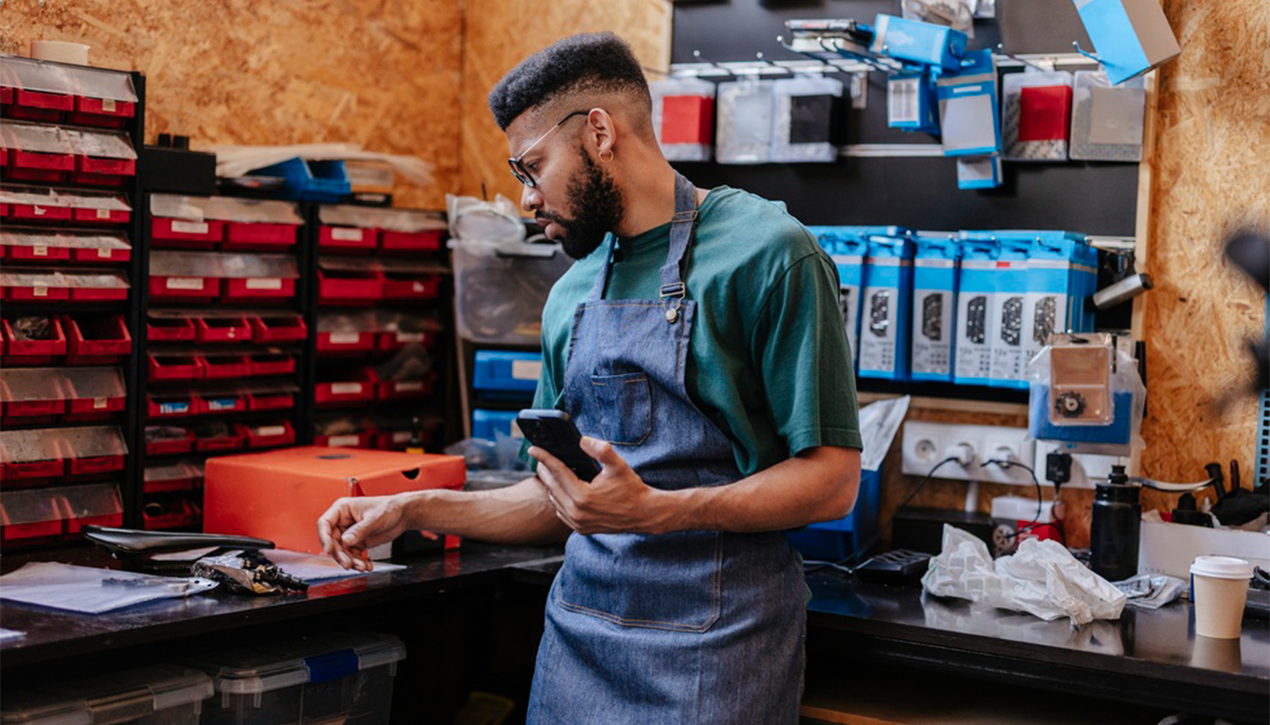 Een zakelijke rekening kiezen: kijk verder dan alleen de vaste kosten
