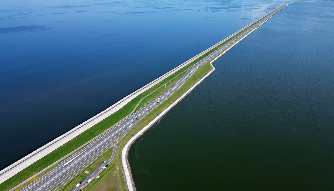 NWB Bank leent ruim €6 miljard uit aan water, wonen en energienetten